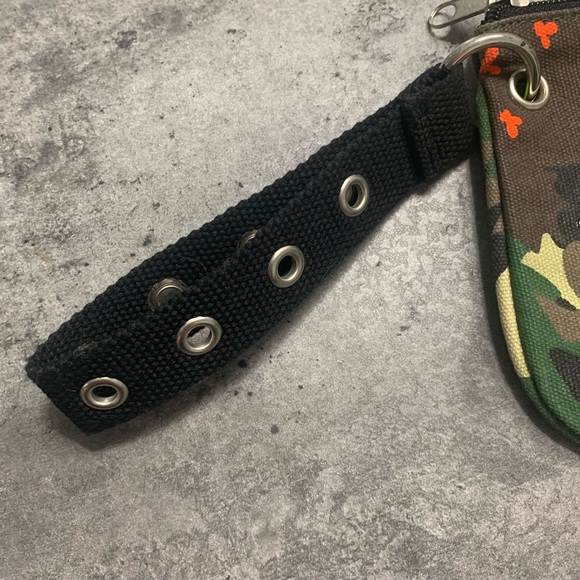 Oscar the grouch camo style wristlet NWOT HTF - Picture 2 of 8